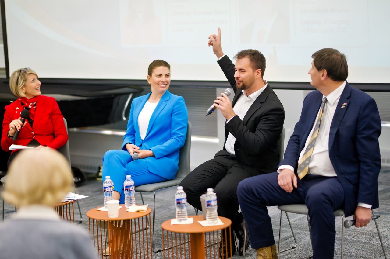 Több mint űrutazás: Science Meets Business Washingtonban Kapu Tibor kutatóűrhajóssal